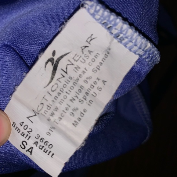 Cross back Workout Tank - Picture 3 of 3